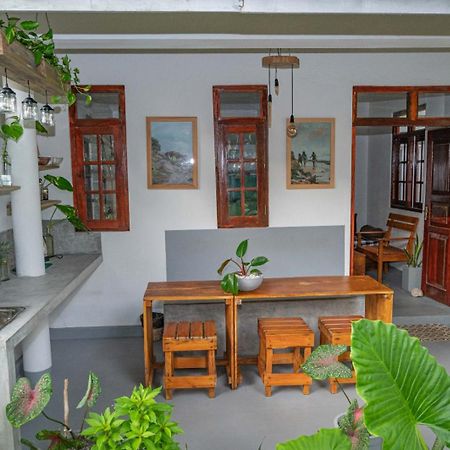Cosynsurf Bed & Breakfast Матара Екстериор снимка