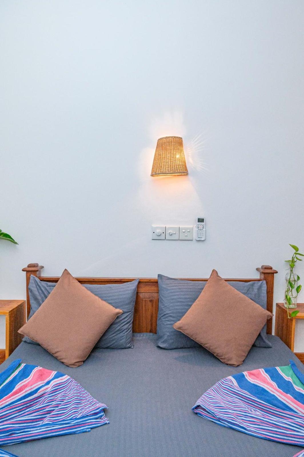 Cosynsurf Bed & Breakfast Матара Екстериор снимка